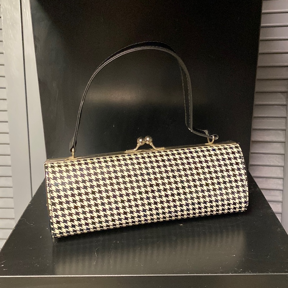 70’s Black & White Geometric Makeup Clutch